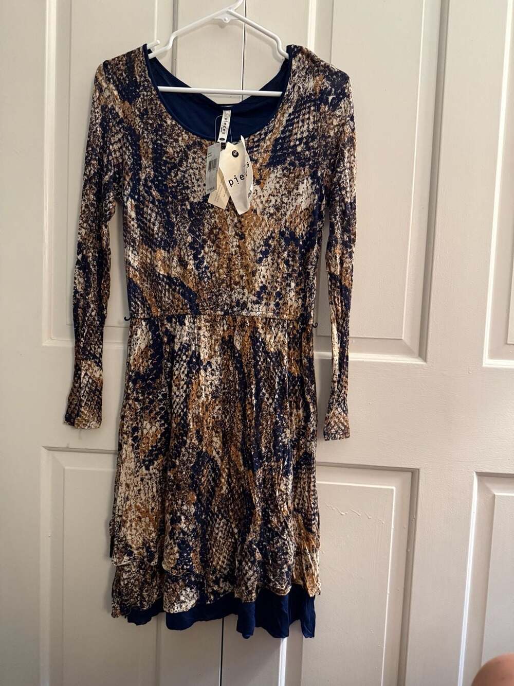 Pieces Kensie Long Sleeve Tiered Dress Size S